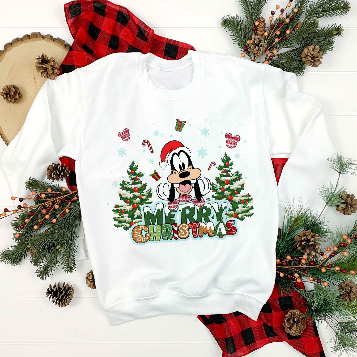 Goofy Merry Christmas PNG, Disney Christmas PNG, Christmas PNG.
